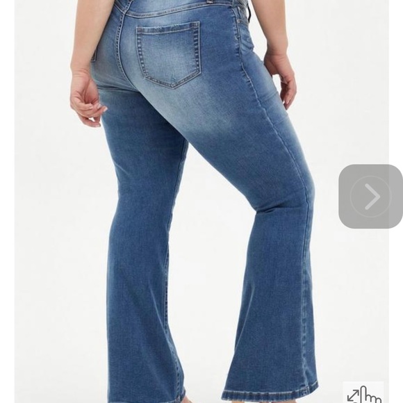 NWT!! Torrid LUXE SLIM BOOT SUPER STRETCH MID-RISE JEAN - Picture 2 of 5